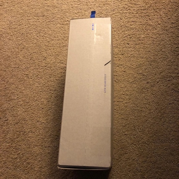 New in box - Rothys fig python flats - Picture 2 of 2